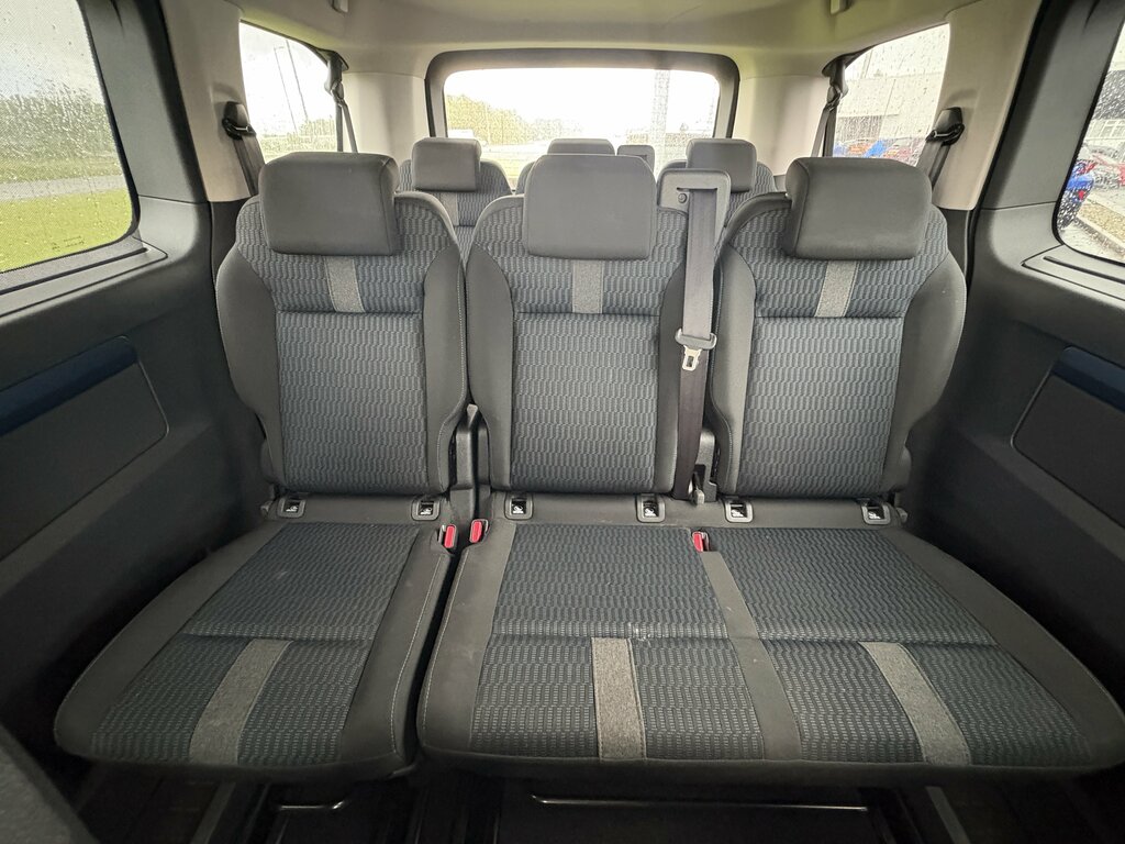 Peugeot Traveller Active Black #38