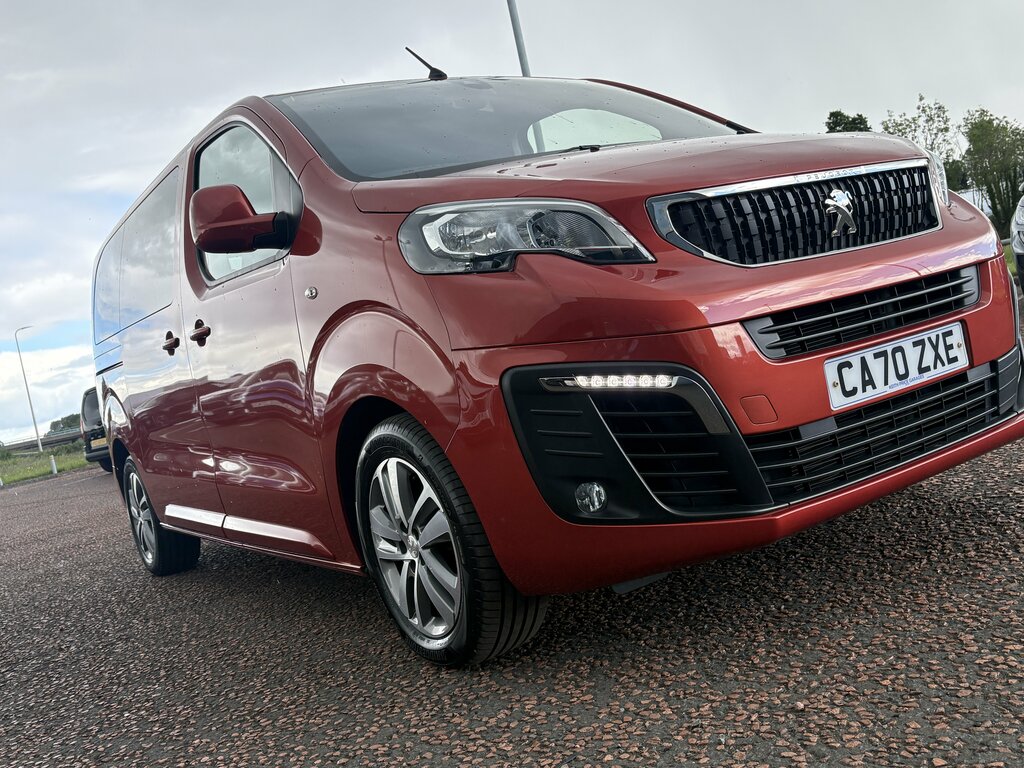 Peugeot Traveller Active Black #20