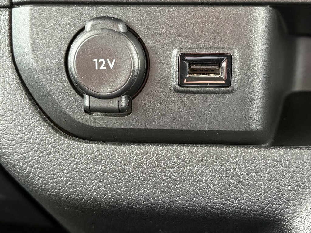 Peugeot Traveller Active Black #28