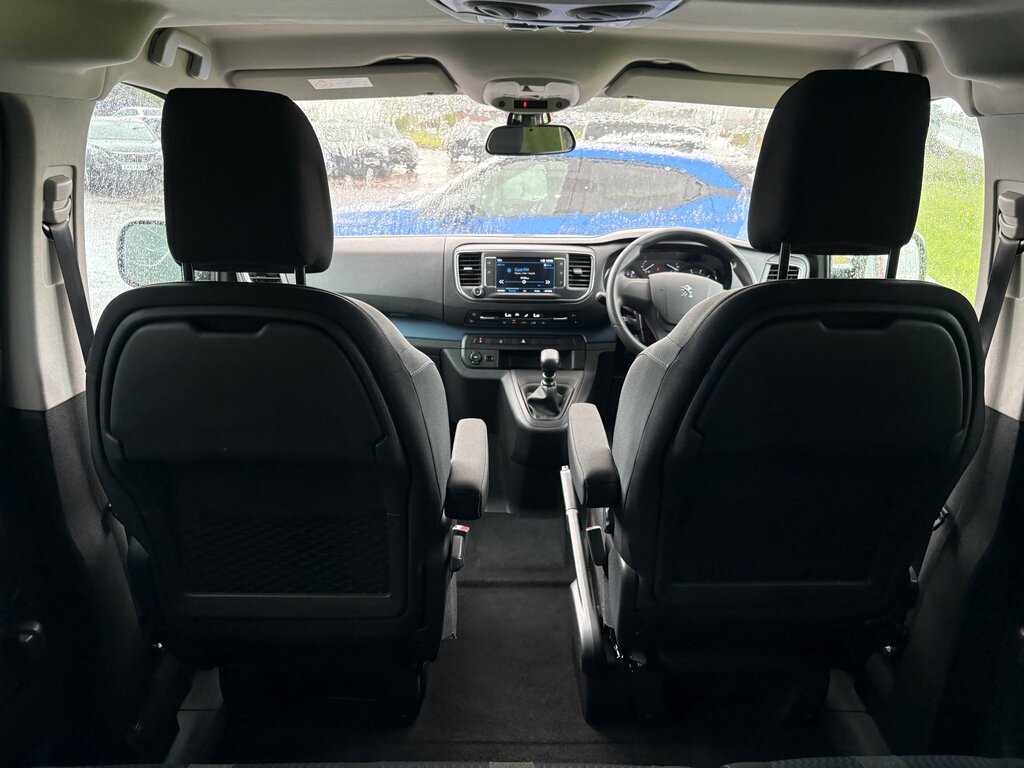 Peugeot Traveller Active Black #41