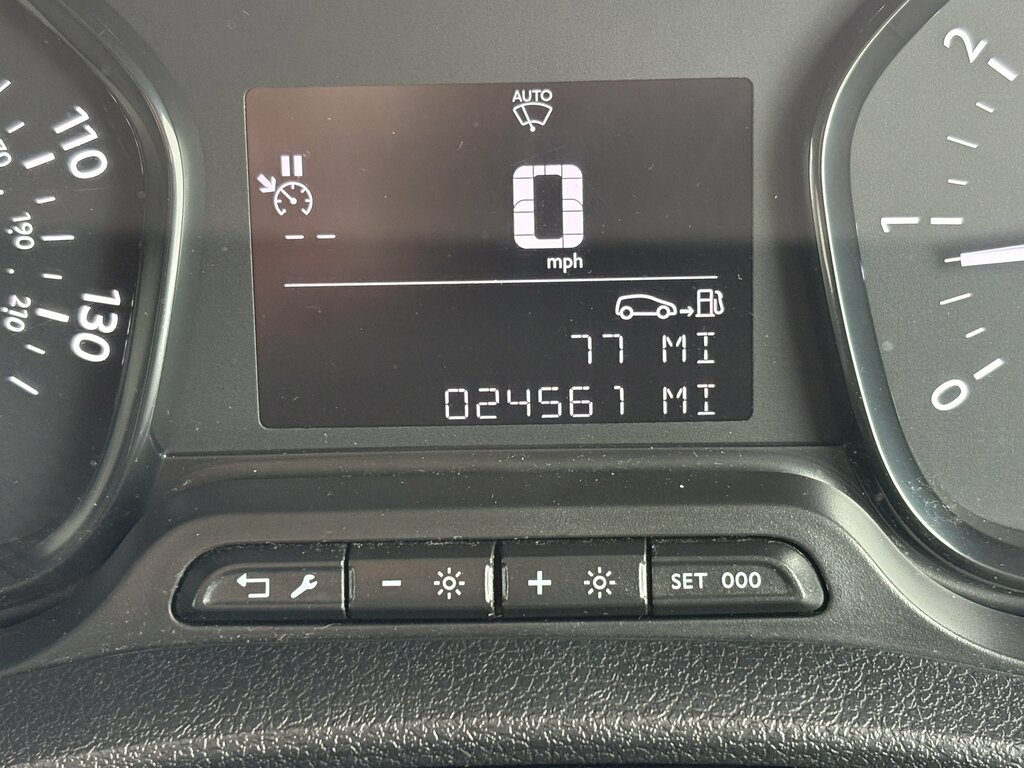 Peugeot Traveller Active Black #26