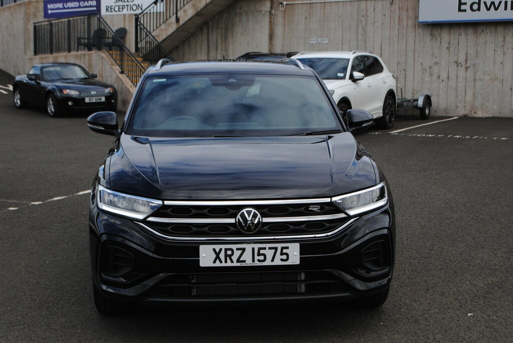Volkswagen T-Roc 2025 Volkswagen T-roc 1.5 R-line Tsi Dsg Black #2