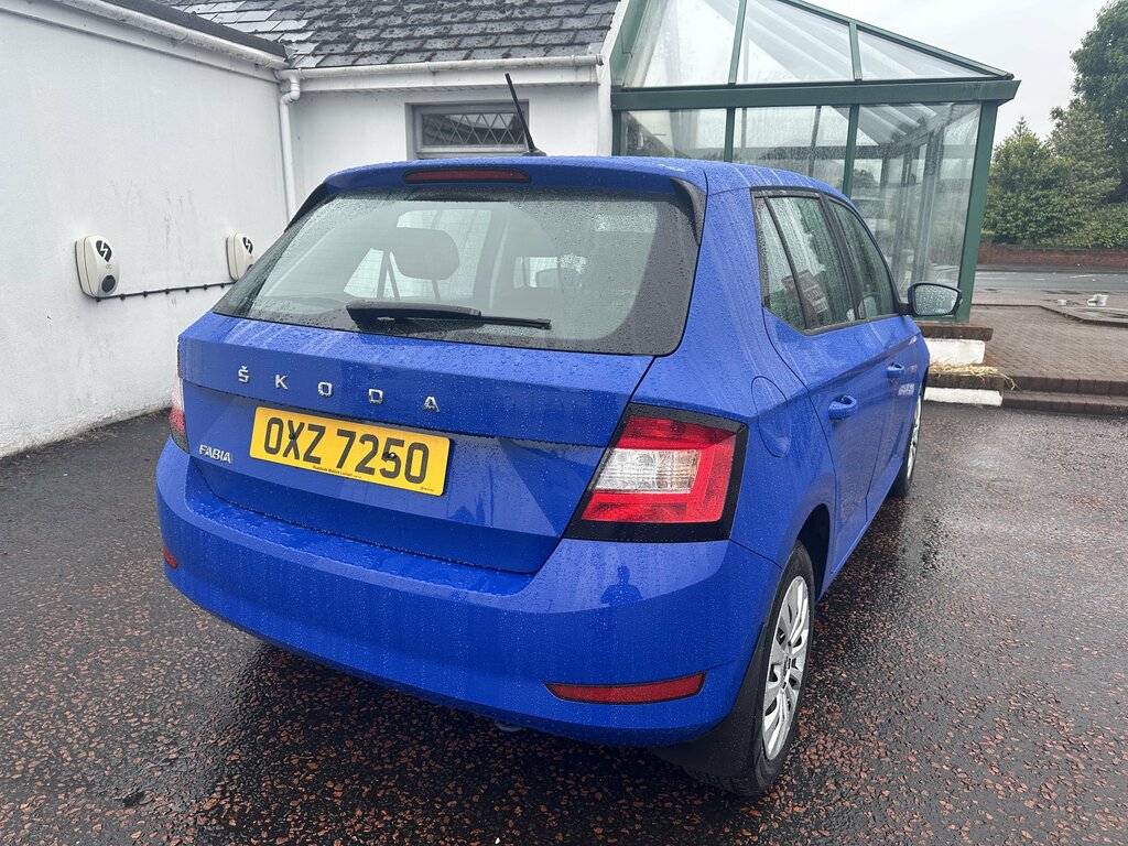 Skoda Fabia 2020 Skoda Fabia 1.0 S Mpi Blue #3