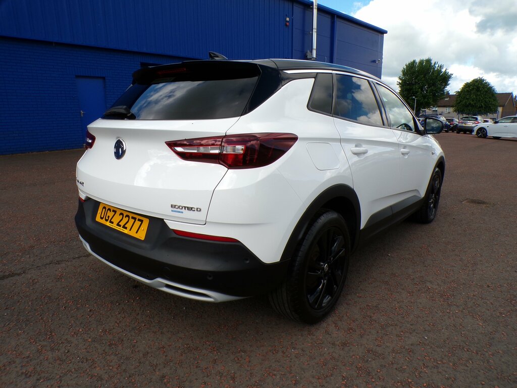 Vauxhall Grandland X Elite Nav White #3