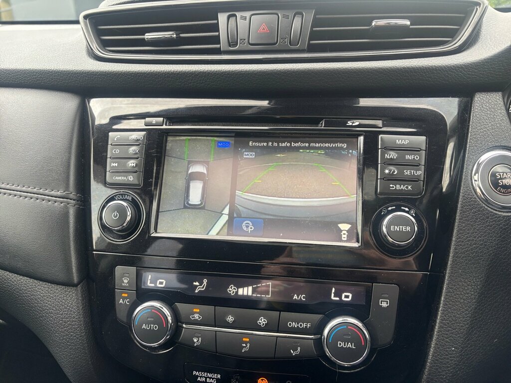Nissan X-Trail N-connecta White #24