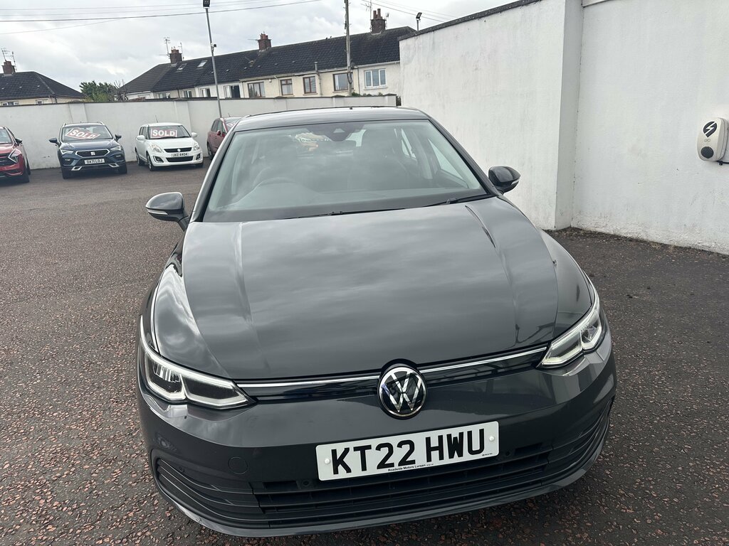 Volkswagen Golf 2022 Volkswagen Golf 1.5 Life Etsi Dsg Grey #2