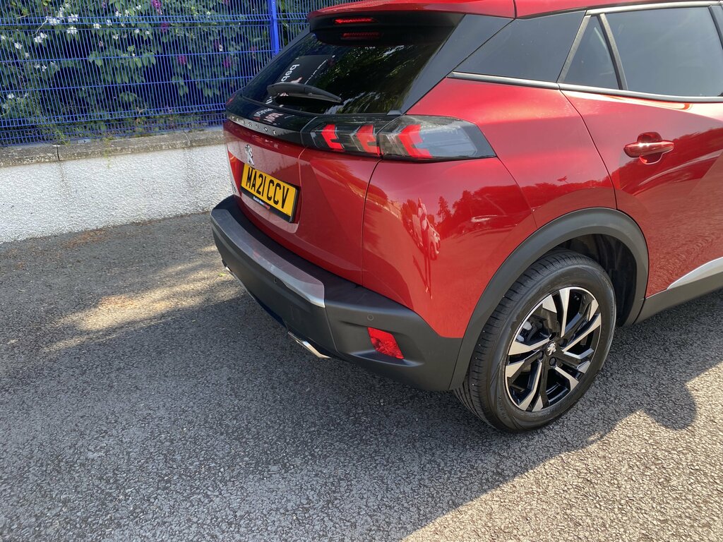 Peugeot 2008 2021 Peugeot 2008 1.2 Pt Allure Eat8 Red #3