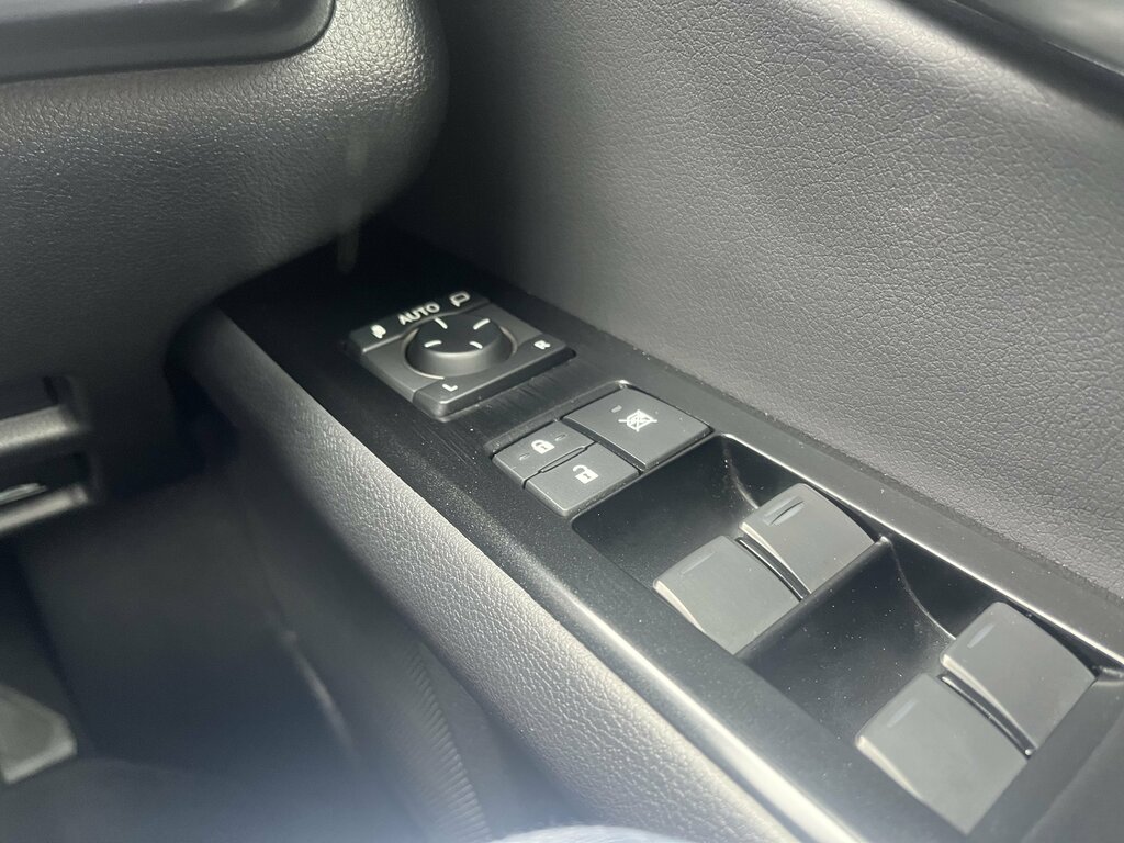 Lexus UX 300E 54.3Kwh Suv 204 Ps Silver #16