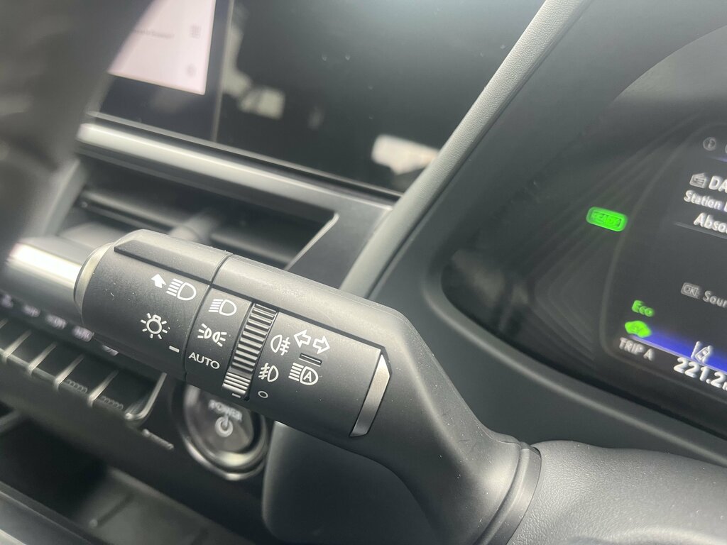 Lexus UX 300E 54.3Kwh Suv 204 Ps Silver #21