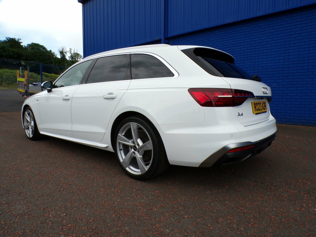 Audi A4 Avant 2023 Audi A4 2.0 Avant Tdi S Line Mhev RO23AZR White #6