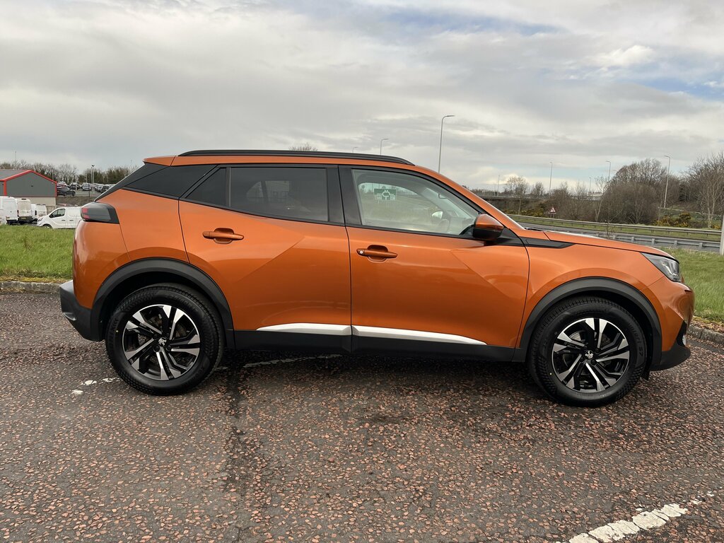 Peugeot 2008 2020 Peugeot 2008 1.2 Pt100 Allure Premium Orange #4