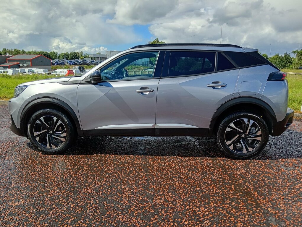 Peugeot 2008 2023 Peugeot 2008 1.2 Pt100 Allure Premium Plus Grey #5