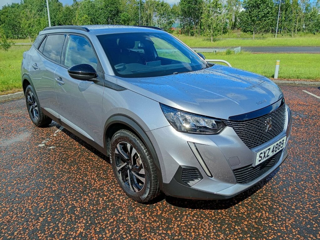 Peugeot 2008 2023 Peugeot 2008 1.2 Pt100 Allure Premium Plus Grey