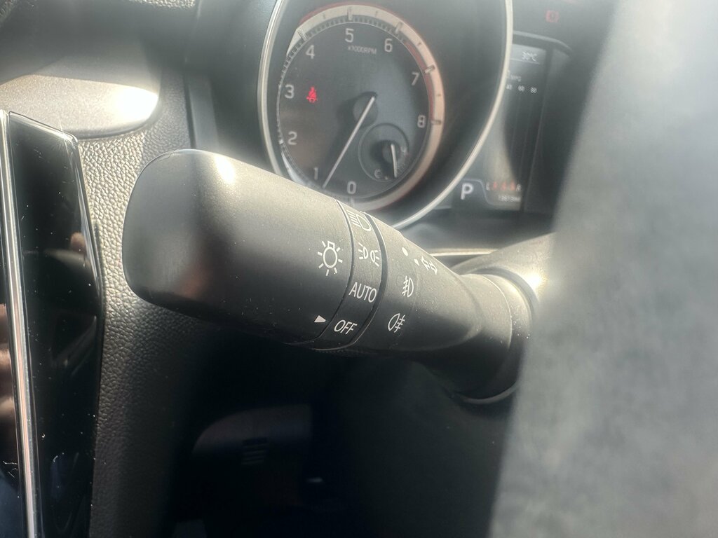 Suzuki Swift Sz-l Dualjet Silver #17