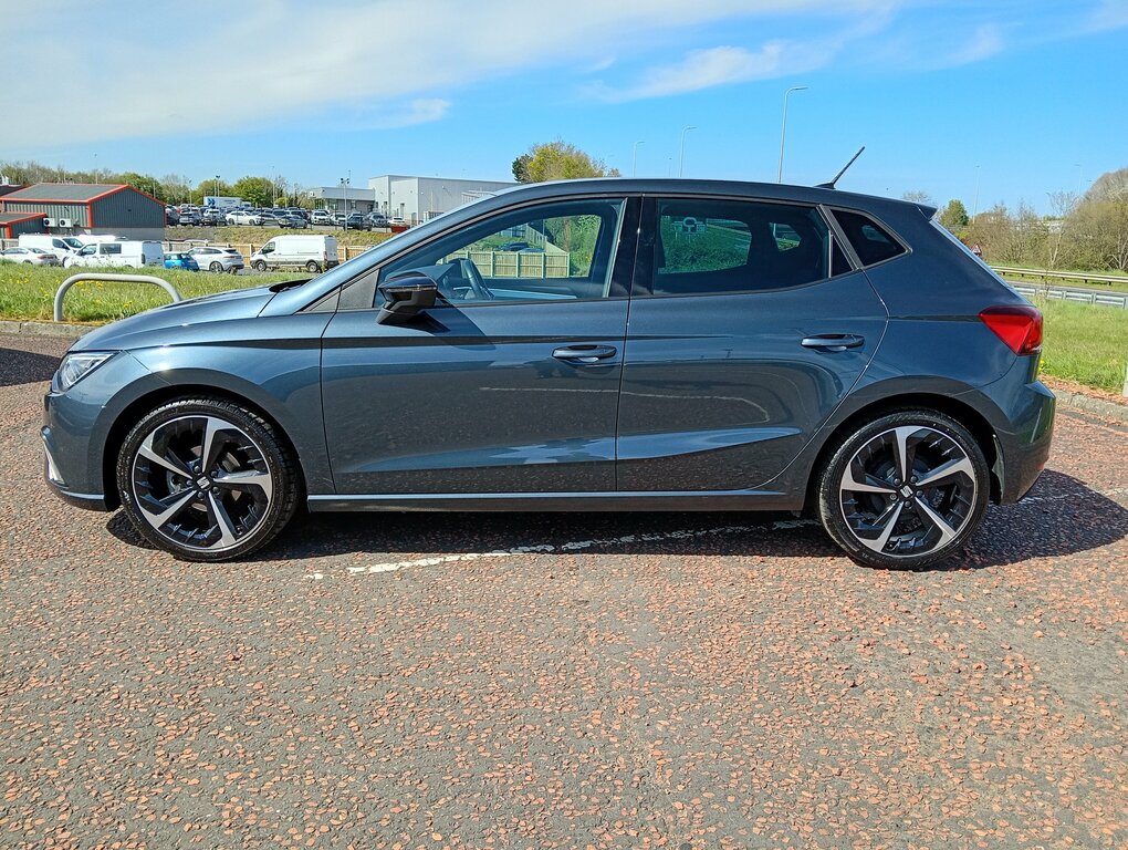 Seat Ibiza 2024 Seat Ibiza 1.0 Eco Tsi Fr Sport Grey #4