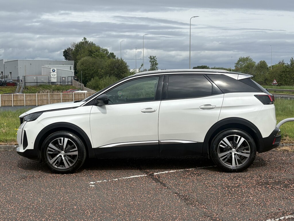 Peugeot 3008 2023 Peugeot 3008 1.5 Bhdi130 Allure Premium Plus AVZ5177 White #3