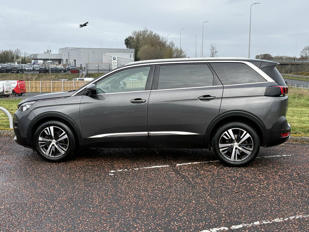 Peugeot 5008 2020 Peugeot 5008 1.5 Bhdi130 Gt Line Grey #3