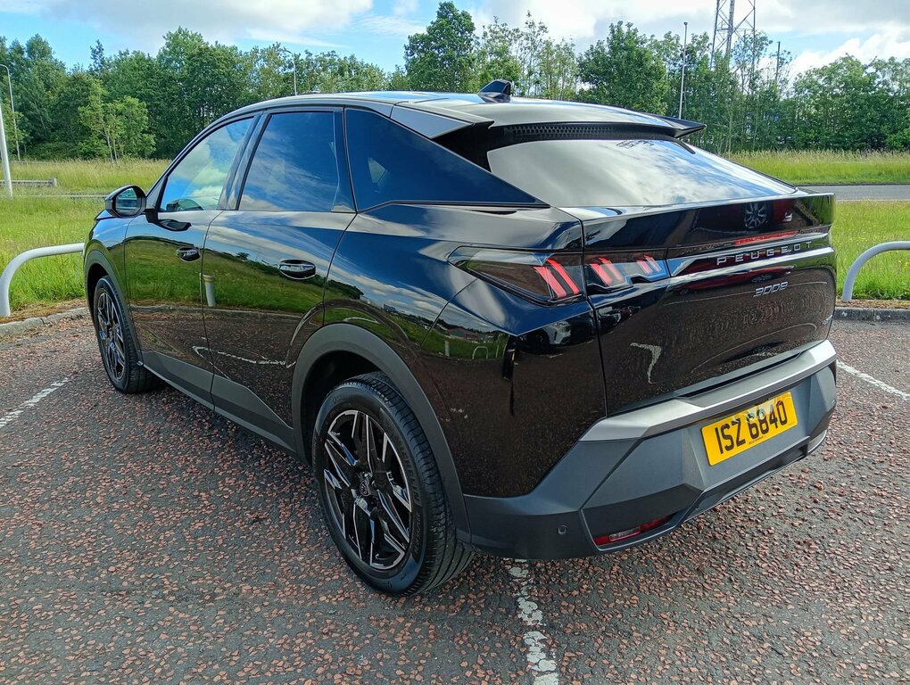 Peugeot 3008 2024 Peugeot 3008 1.2 Allure Black #4