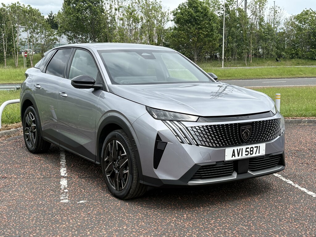 Peugeot 3008 2024 Peugeot 3008 1.2 Allure Hybrid 136 Grey