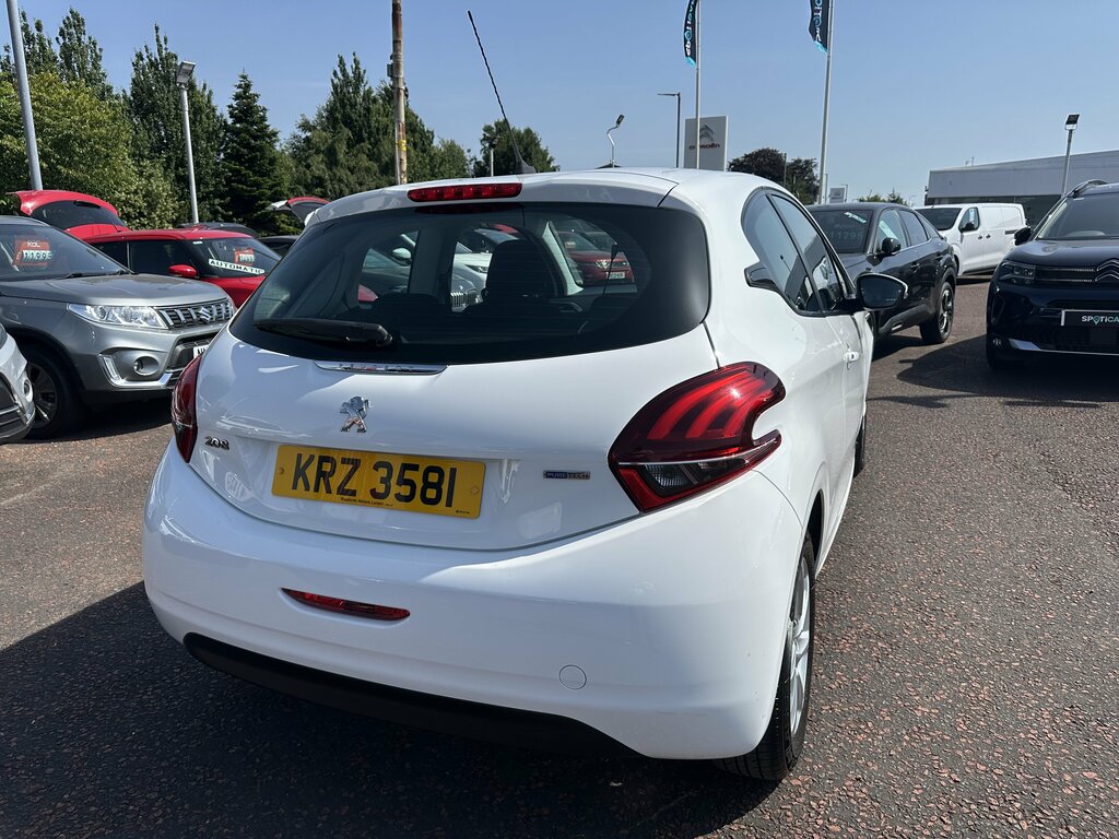 Peugeot 208 2016 Peugeot 208 1.0 Active White #4