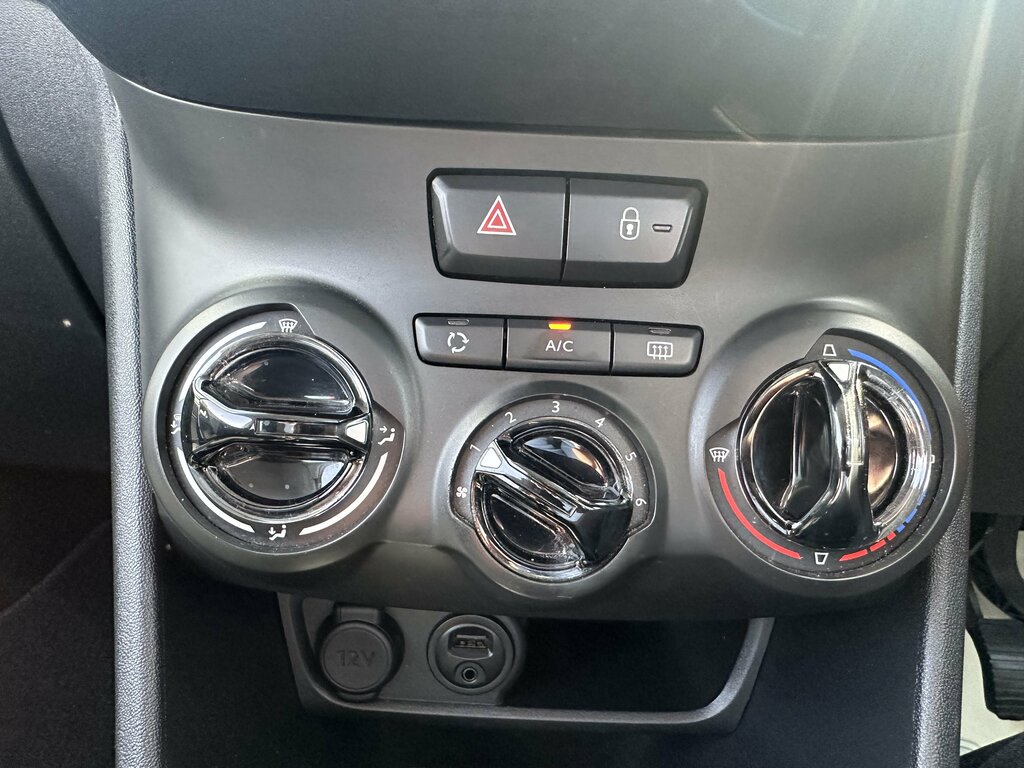 Peugeot 208 Hatchback Red #22