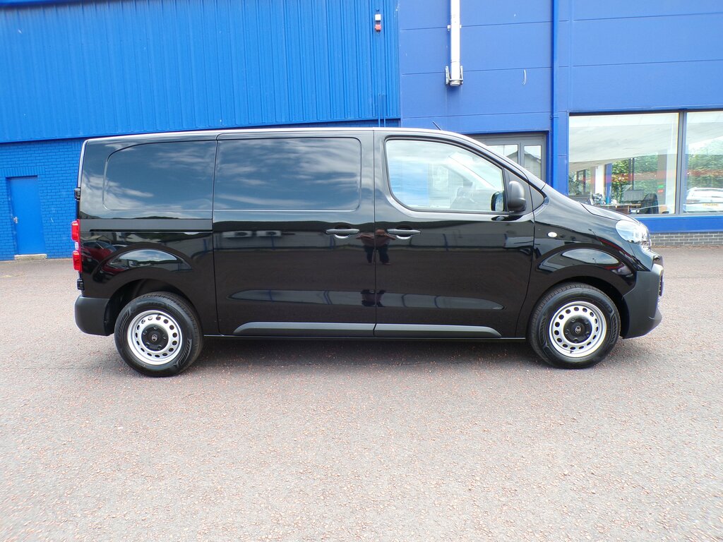 Citroen Dispatch Ex.vat 2026 Citroen Dispatch Enterprise 1.5 Medium Black #2