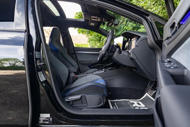 Volkswagen Golf 2.0 Tsi R Black Edition Dsg 4Motion Euro 6 S S 5 BW75LWP Black #2