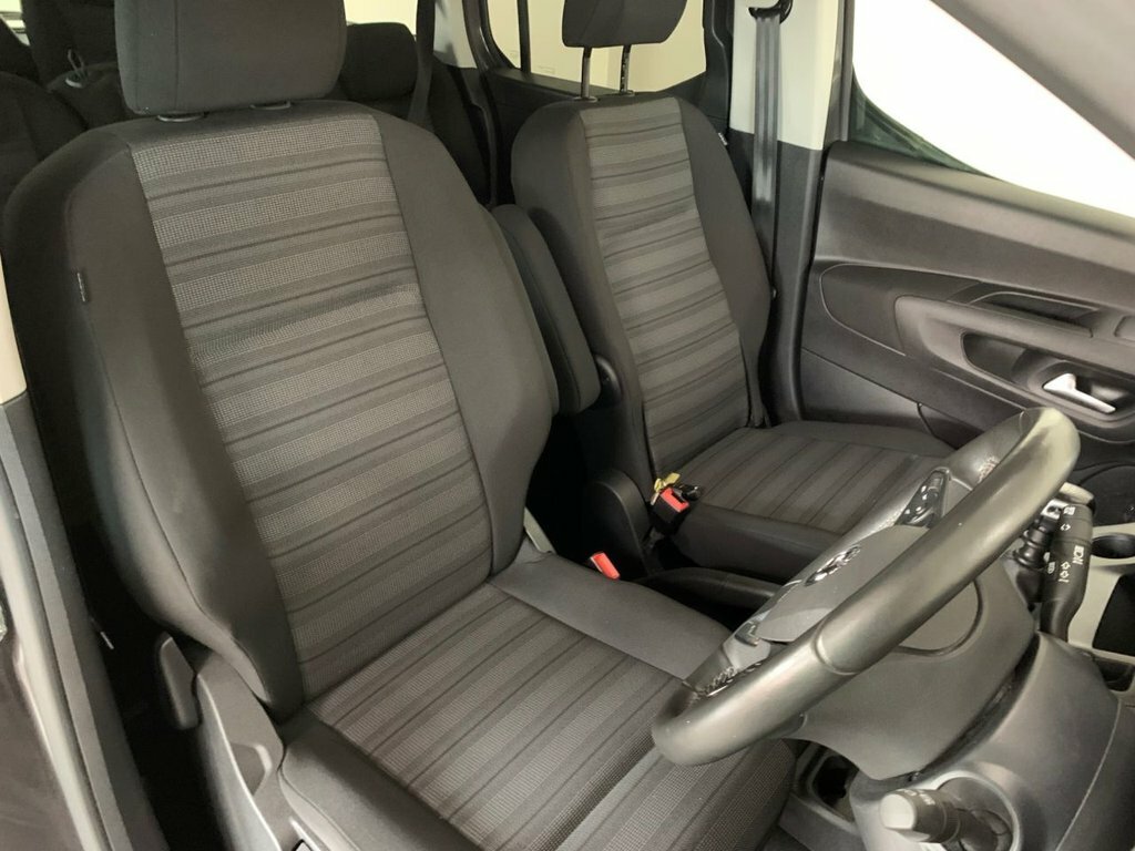 Vauxhall Combo Life 1.5L Se GV72KCU Grey #4
