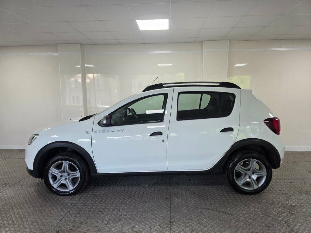 Dacia Sandero Stepway Sandero Stepway Essential Tce White #4