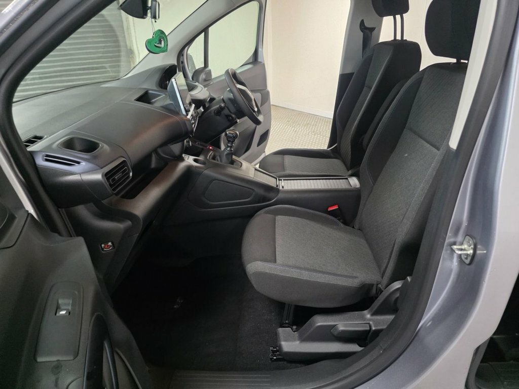 Peugeot Rifter 1.5L Null Blue #20