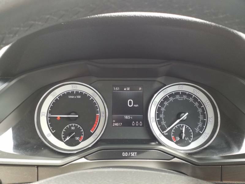 Skoda Superb 1.5 Se Tsi 148 Bhp Grey #12