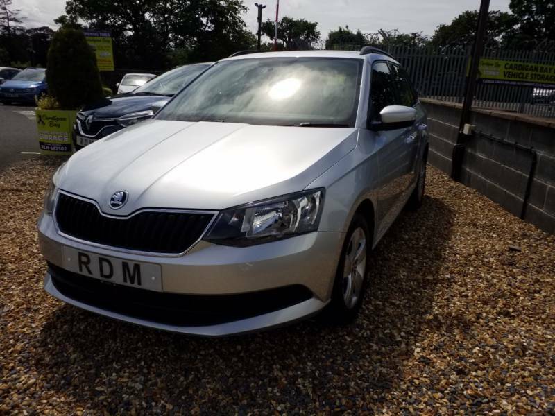 Skoda Fabia 1.0 Tsi Se Silver #3