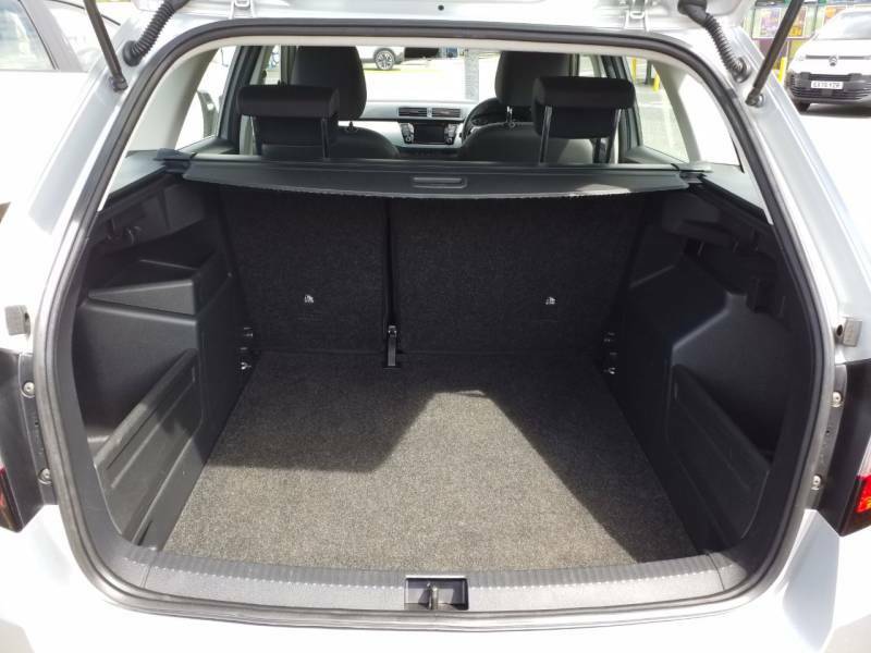 Skoda Fabia 1.0 Tsi Se Silver #5