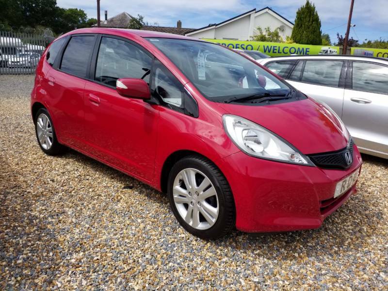 Honda Jazz Es I-vtec - 2014 Yh14tnk Red