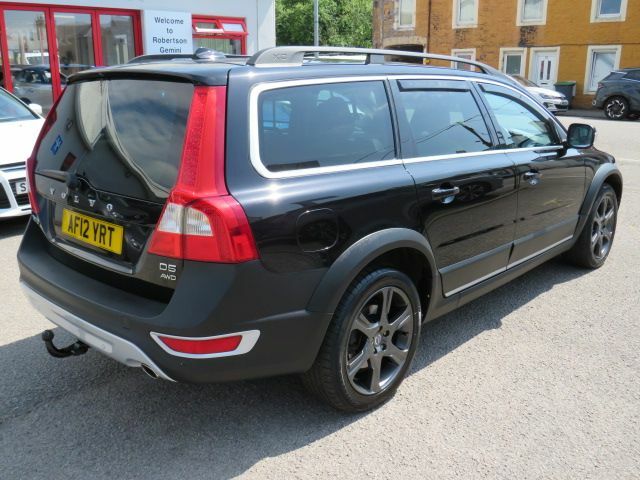Volvo XC70 2.4 Se Lux Awd D5 Estate Blue #3