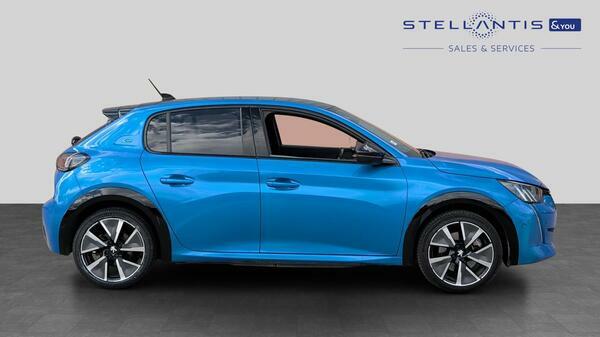 Peugeot e-208 50Kwh Gt Hatchback 7Kw Charger HY22RYU  #2