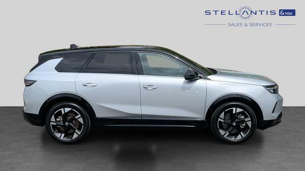 Vauxhall Grandland 73Kwh Ultimate Suv 213 Ps DN25FHF  #2