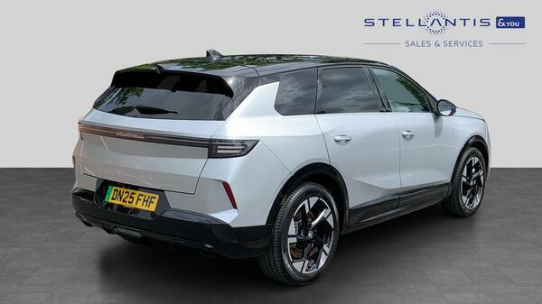 Vauxhall Grandland 73Kwh Ultimate Suv 213 Ps DN25FHF  #3