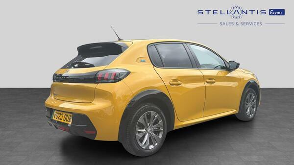 Peugeot e-208 50Kwh Allure Premium Hatchback VO23OUB #3