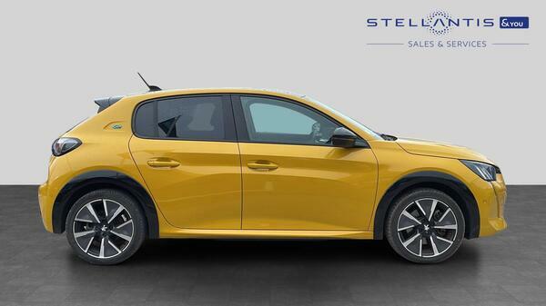 Peugeot e-208 50Kwh Gt Premium Hatchback 7Kw HF22YDR #2