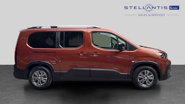 Peugeot e-Rifter 50Kwh Allure Premium Long Mpv 7 BT22SYJ  #2
