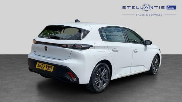 Peugeot 308 1.5 Bluehdi Active Premium Hatchback Ea AK22YNO #3