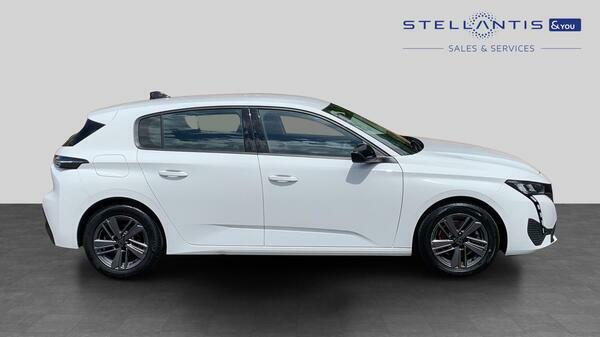 Peugeot 308 1.5 Bluehdi Active Premium Hatchback Ea AK22YNO #2