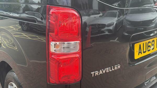 Peugeot Traveller 2.0 Bluehdi Business Vip Standard Mpv E  #5