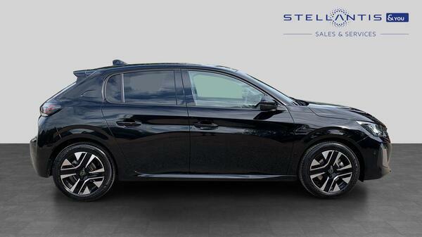 Peugeot 208 1.2 Puretech Allure Hatchback Eu LL25EZZ  #2