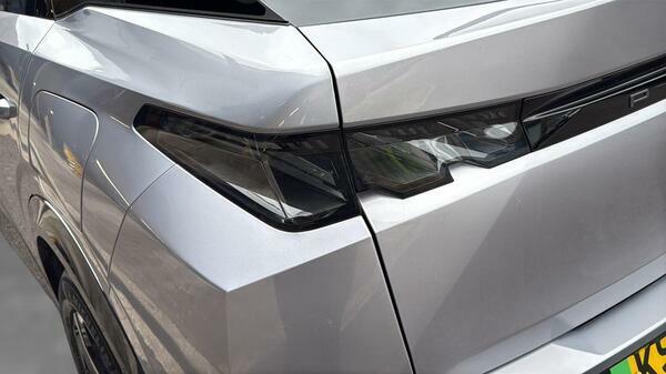 Peugeot 3008 73Kwh Gt Suv 210 Ps KS25HOA  #5