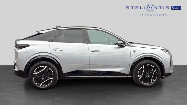 Peugeot 3008 73Kwh Gt Suv 210 Ps KS25HOA  #2
