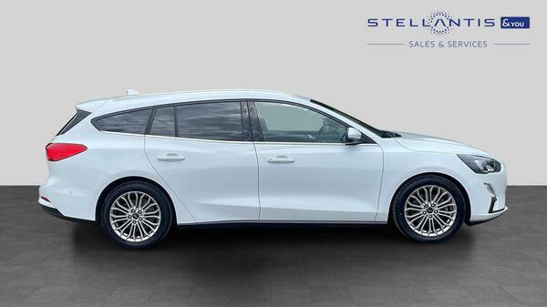Ford Focus 2.0 Ecoblue Titanium X Estate Euro  #2