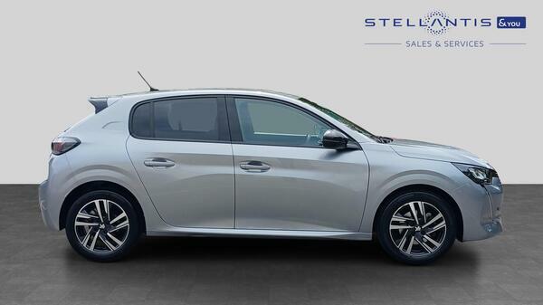 Peugeot 208 1.2 Puretech Allure Premium Hatchback LJ23CAW #2