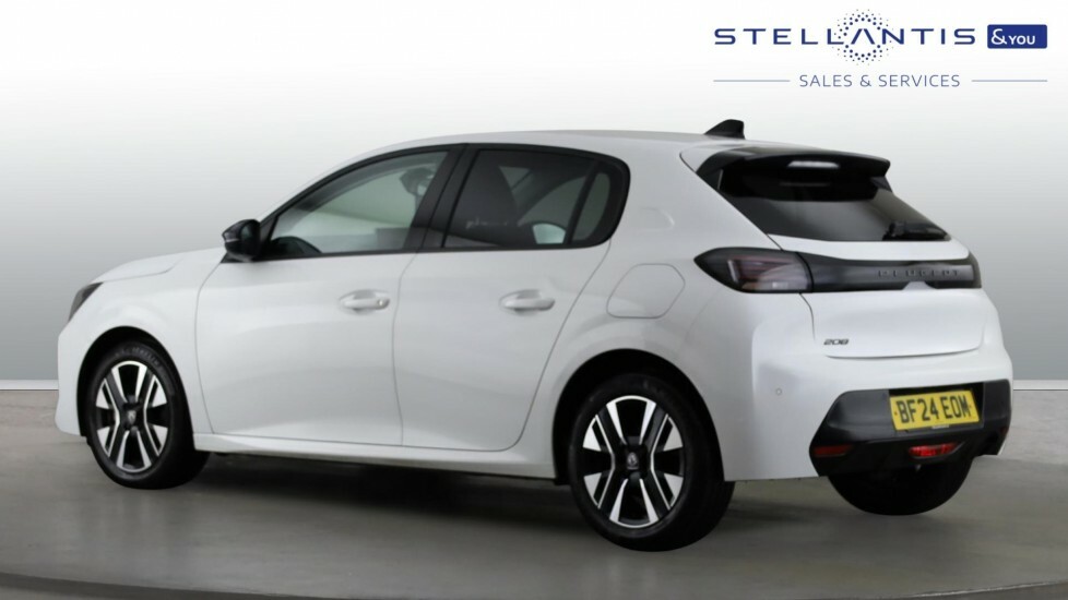 Peugeot 208 1.2 Puretech Allure Hatchback Eu BF24EOM #3